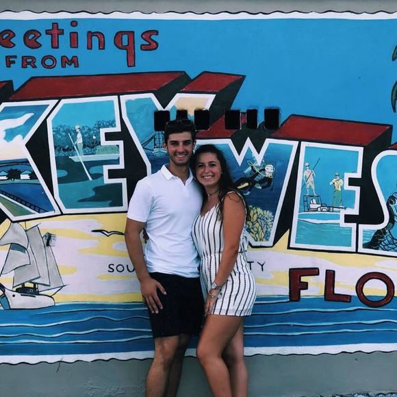 Meet your Posher, Tori - Picture 1 of 1